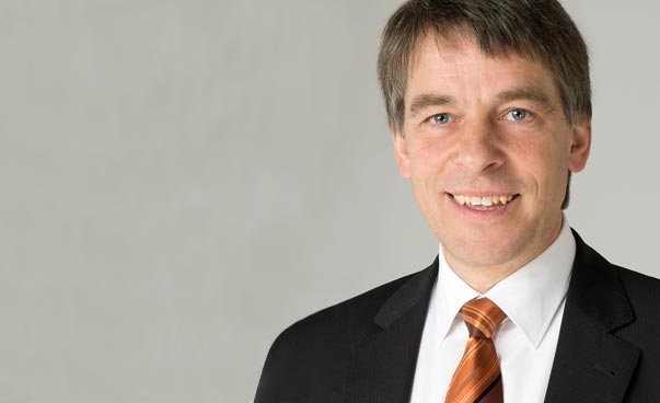 Portraitbild vom Oberbürgermeister von Jena Dr. Albrecht Schröter