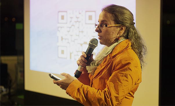 Foto von Soledad Sichert während ihres Vortrags.