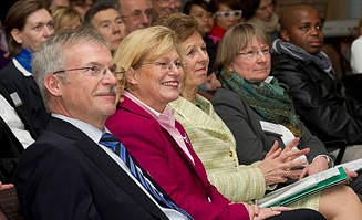 Bernd Krupp, Gabriela Büssemaker, Ministerin Angelica Schwall-Düren und Christiane Bögemann-Hagedorn
