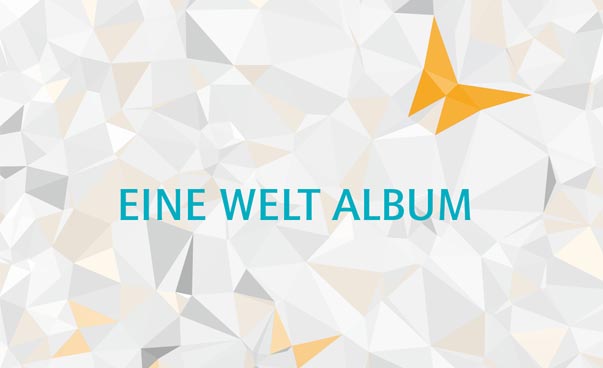 Das Cover des Albums mit der Aufschrift "EINE WELT ALBUM" ist zu sehen.